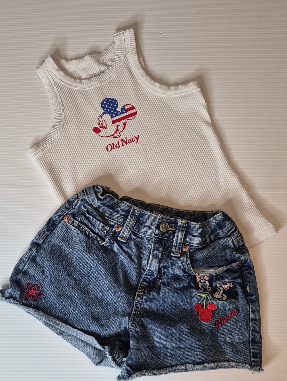 Old Navy x Disney Girl's Size 8 Set